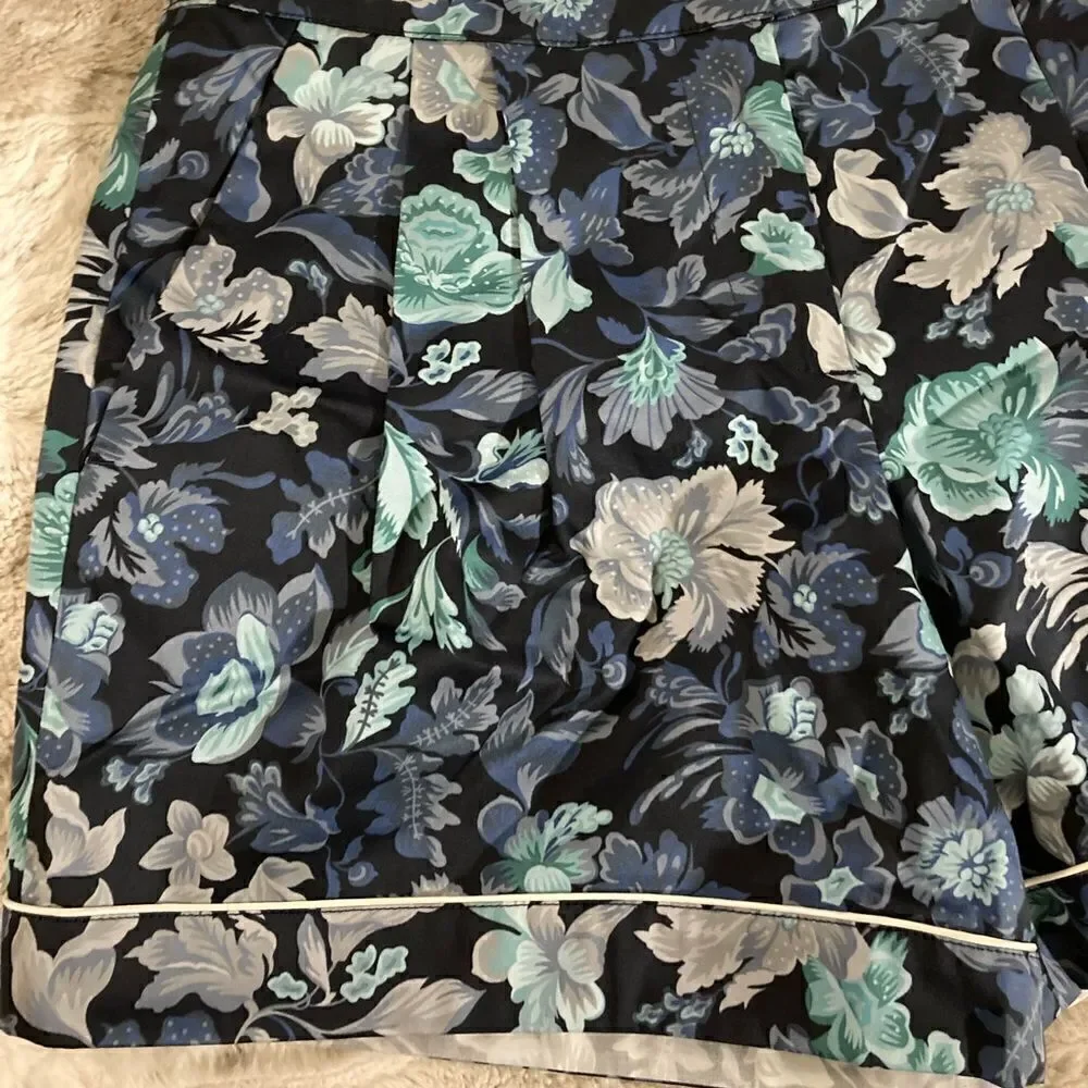 𝅺: : BURBERRY Floral Shorts : : - Picture 4 of 14